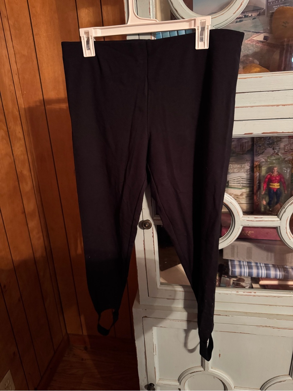 Black High-Waist Stirrup Leggings - Women's Pants Size Large B17